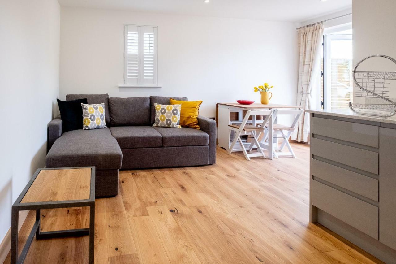Oak - Three Tuns Apartments, Pettistree, Wickham Market - By Aldeburgh Coastal Apartment Pettistree